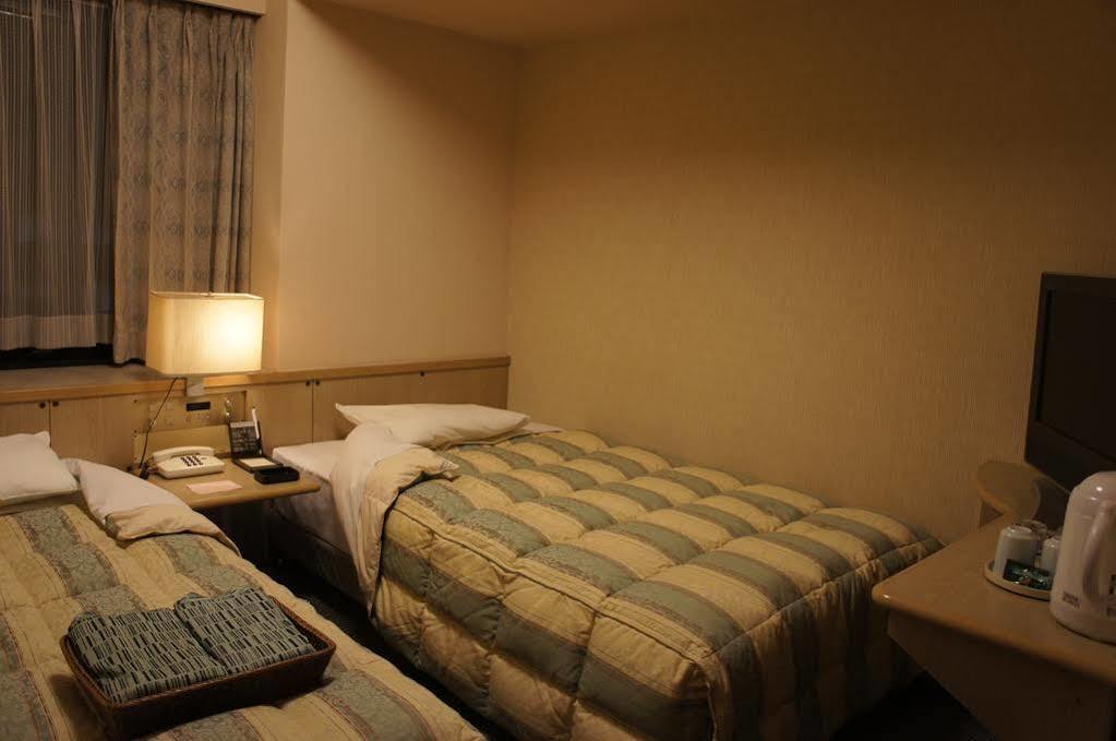 Hotel Route-Inn Grand Tokyo Toyocho Екстериор снимка